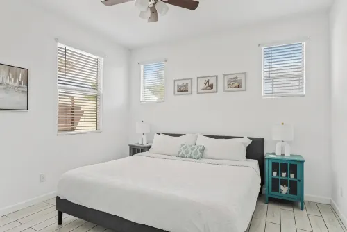 Private Entry Guest Suite by AZ Athletic Grounds - 1 BD + 1 BA - Sleeps 4 - Holiday bungalows