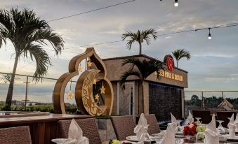 Rylich Panorama Hotel