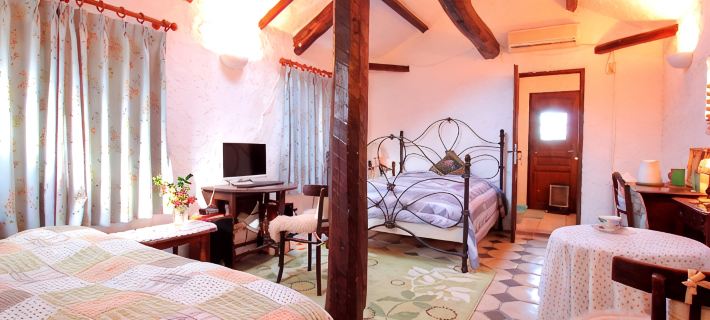 Auberge Koyama Hotels in Taketa