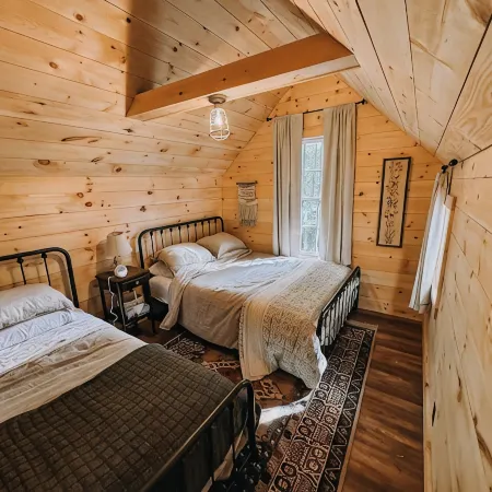 Cozy Waterfront Lake Cabin - New Listing - Adirondacks - Long Lost Lodge