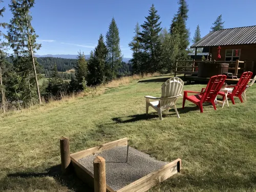 Mountain Cabin! Private Hot Tub! Amazing Views!