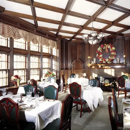 The Pointe at Castle Hill Resort & Spa
