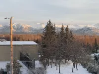 Mountain Vista Penthouse Huge 2BR w/views+jet tub - อ่างจากุชชี่