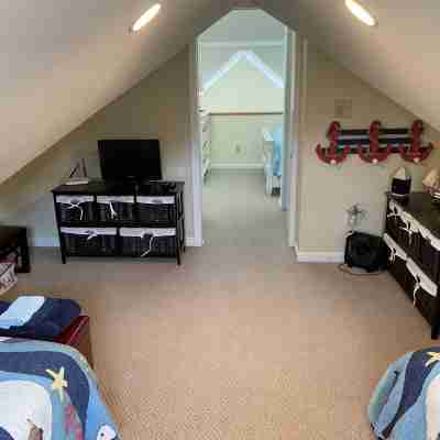 Walk Downtown, New...Boathouse Included!!! Rooms