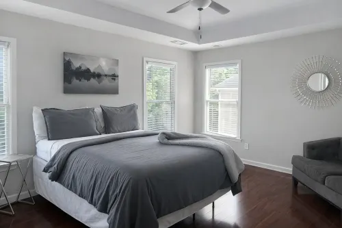 Beautiful Downtown Brick Road Home Oasis With Stadium View