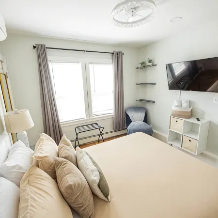 Beautiful 3BR+Office+Parking+Backyard near Boston-Cambridge.