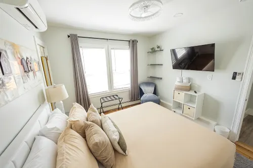 Beautiful 3BR+Office+Parking+Backyard near Boston-Cambridge. - Apartments