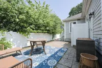 Seaside Coastal Getaway w/ Private Beach Access & Scenic Trail - Wifi