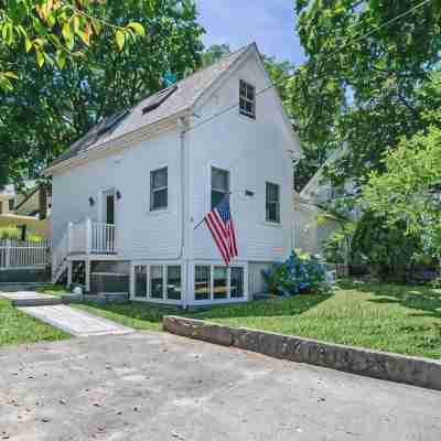 Oceanside Village Home~Private Fenced Yard~Reserved Parking Hotel Exterior