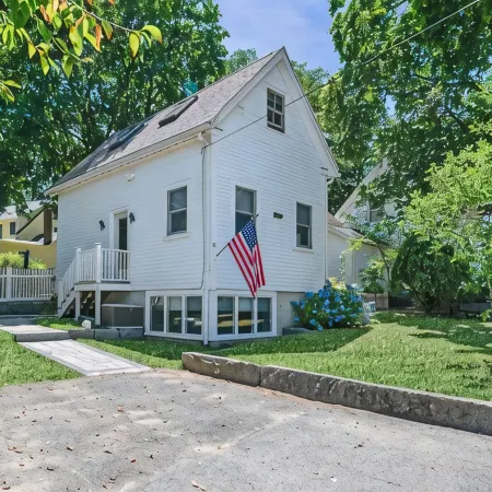 Oceanside Village Home~Private Fenced Yard~Reserved Parking