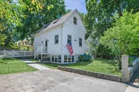 Oceanside Village Home~Private Fenced Yard~Reserved Parking - 3-نجوم