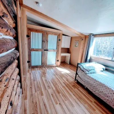 Rocky Mtn Modern Cabin- Pets Welcome FREE!! 30+ Days - Wifi