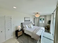 Sunset Terrace – Epic Views, Pool & Family Fun! - balcony