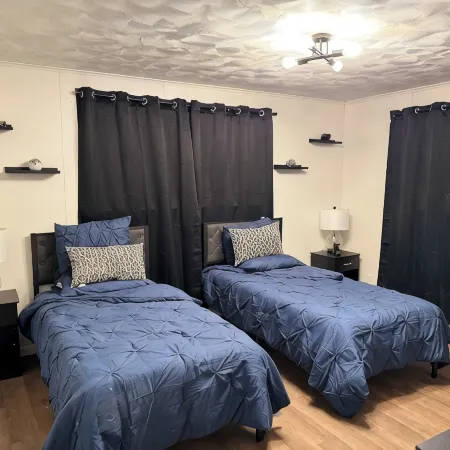 The Fountain Collective Charming 3-bedroom house with AC, WiFi in Center