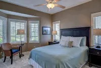Updated condo at 5100' with breathtaking views!