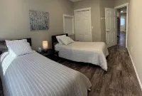 Beautiful modern 2 bedroom apartment, near trails, with big parking lot