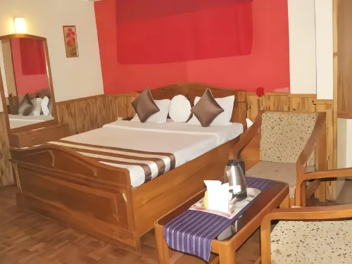 Hotel Royal Residency - 2つ星