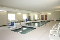 Cobblestone Hotel & Suites - Devils Lake - Pet friendly