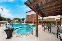 Best Western Plus Lake Dallas Inn  Suites - 3-Star
