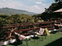 Issara Boutique Winery Hotel - bar
