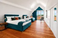 HELLOFLATS: Luxury Penthouse / Balcony / Parking / Center / Therme / MUC Airport