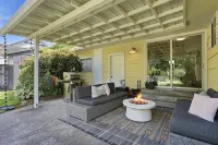 Hideaway House - Cozy Wine Country Escape in the Heart of McMinnville - 4-Star