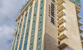 2H Hotel