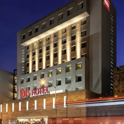 Ibis Mexico Alameda Các khách sạn gần Nhà thi đấu Artego Arena