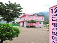 Inje Baekdamsa Temple Twelve Fairy Pension Hotels near Baekdam Temple
