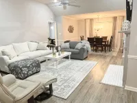 Updated Home on Creek *3 King Beds* 4 mi to UA - Wifi
