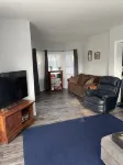 LOCATION LOCATION LOCATION! Short walk to beach, park, shops, restaurants & bars - Wi-Fi