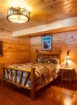 Cabin 8 miles to Pine Creek  Pa. Minutes to  ATV and snow mobile trail and Hyner - Alphydda