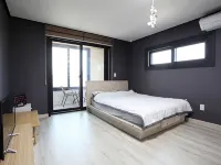 Jeju Sanammae House Pension โรงแรมใกล้หาดกิมนยอง