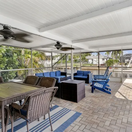 Casa di Amici – Heated Saltwater Pool and Canal Home Near Ami & Much More!