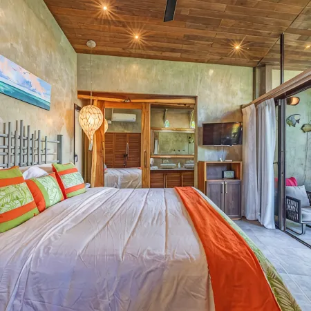 Encantada- Brand New Villa, Truly Spectacular with Mountain and Ocean Views