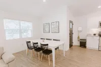 Modern Ground Floor Rental Unit near Anna Maria Island - 4성급