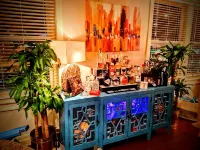 Lush Rooftop Terrace  City views A luxurious stay in  Central Downtown Area - balcony