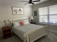 Wood Haven on the River- cozy cottage on the Hiawassee River in Hayesville NC - Wifi