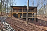 Cozy Cabin. Dog Friendly, Indoor/Outdoor Seasonal Fireplaces,. Firepit, Hot-Tub - シャレー
