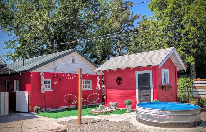 Downtown Hagerman Hot Springs Getaway