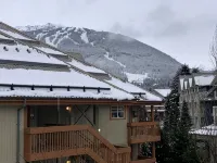 Luxury King Suite Village North Mountain Views -The Nest- Pet Friendly! - Bintang 3