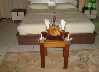 East Airport Guesthouse - Pensionaatit