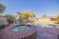Right At Home-Midland Clermont House w/ Pool and Billiards - Bungalows