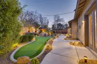 Family Friendly 4000 Sq Ft 5 Bed 5.5 Bath, With Pool And Spa,  3 Miles To Strip - Private Pool