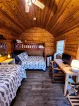 Unwind in Lakeside Luxury:Private House,Dock,Views, Kayaks - Auburn/Skaneateles - 4-Star