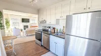 1br Apt in Historic Triplex - 5min walk Swamp Rabbit Trail, 15min walk to dntwn - Condos