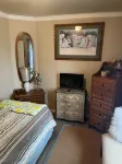 Amazing Location- Skiing Nearby, Hot Tub, TV & Huge Deck! Country Charm Inside! - 3つ星