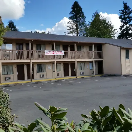 Centralia Inn