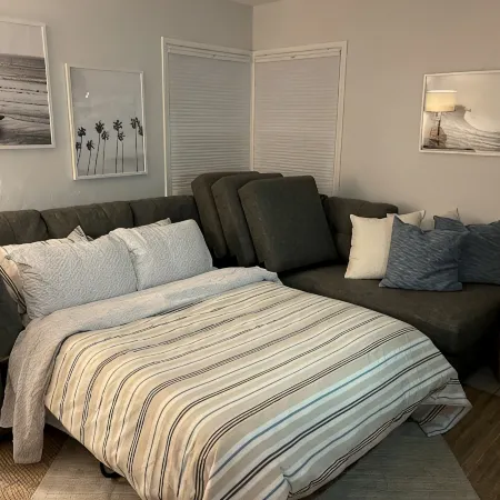 2 bed 2 bath 3 blocks from water! Sleeps 6 - Dog Run!