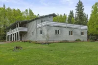 Rustic Luxury with Hot Tub and Spa Room! Large 4 Bedroom 2 Bath, Sleeps 12! - ジャグジー